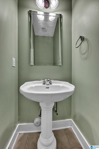 4692 CLUBVIEW DRIVE, Bessemer, AL 35022