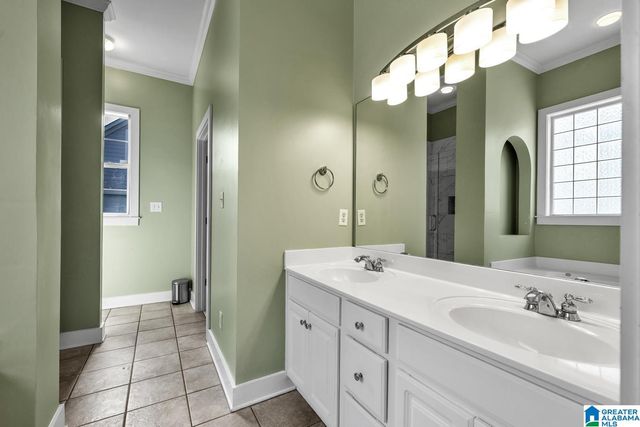 4692 CLUBVIEW DRIVE, Bessemer, AL 35022