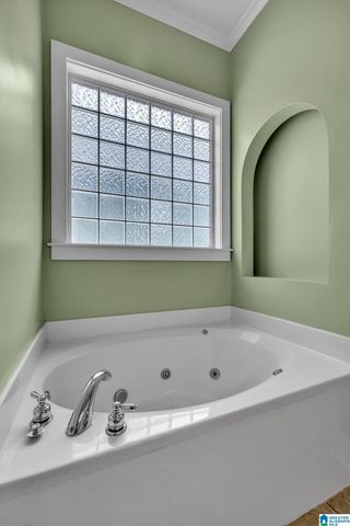 4692 CLUBVIEW DRIVE, Bessemer, AL 35022