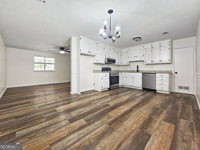 314 Morris Drive SE, Conyers, GA 30094