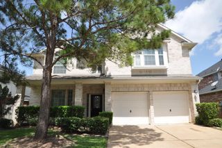 2222 Drake Falls Drive, Pearland, TX 77584