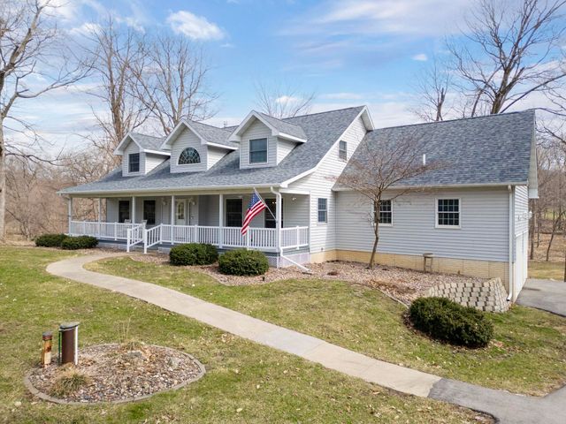 112 Winding Ridge Road, Denver, IA 50622