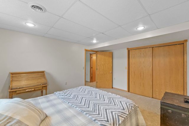 112 Winding Ridge Road, Denver, IA 50622