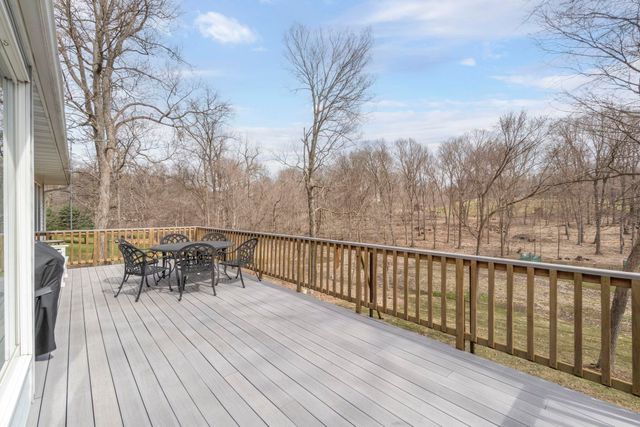 112 Winding Ridge Road, Denver, IA 50622