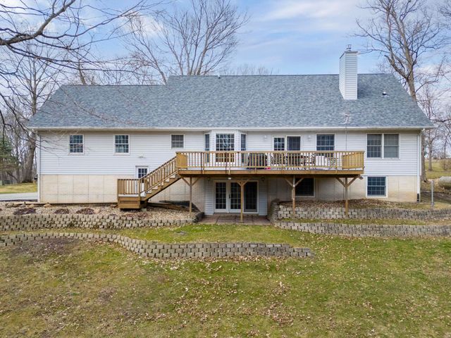112 Winding Ridge Road, Denver, IA 50622