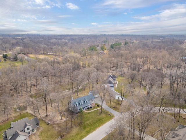 112 Winding Ridge Road, Denver, IA 50622