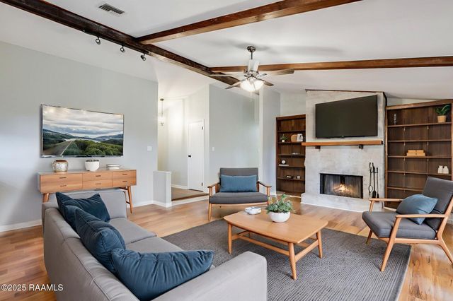 103 Pinion Circle, Lafayette, LA 70508