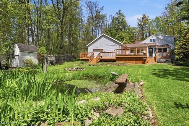 8977 Cedar Road, Chesterland, OH 44026