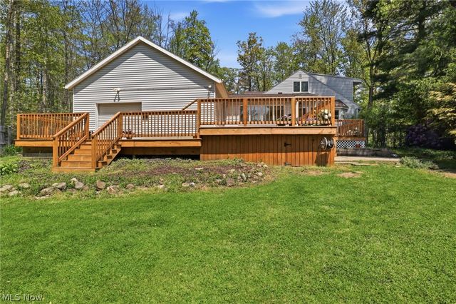 8977 Cedar Road, Chesterland, OH 44026