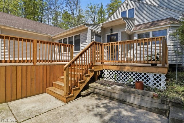 8977 Cedar Road, Chesterland, OH 44026