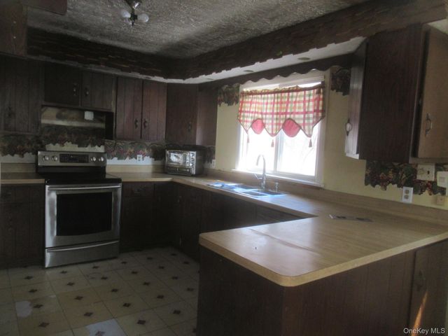 246 Skyline Drive, Highland Mills, NY 10930