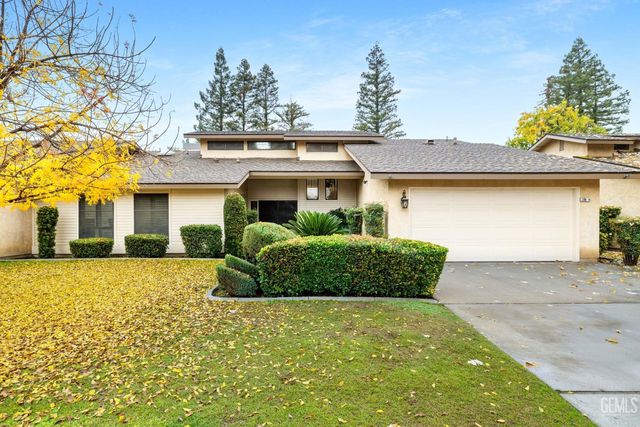 2200 El Portal Drive 14, Bakersfield, CA 93309