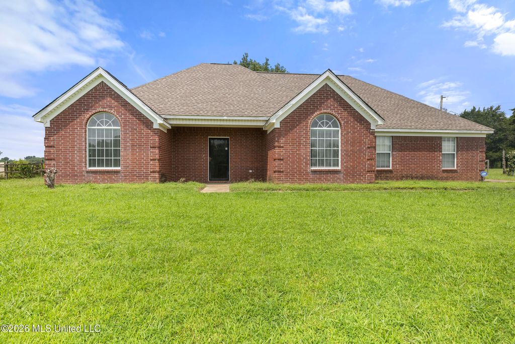 1459 N Red Banks Road, Red Banks, MS 38661