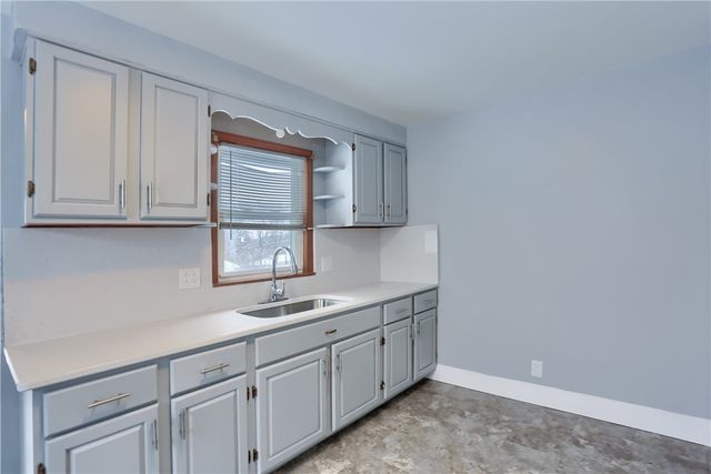 1704 Audley Ave, New Castle, PA 16105