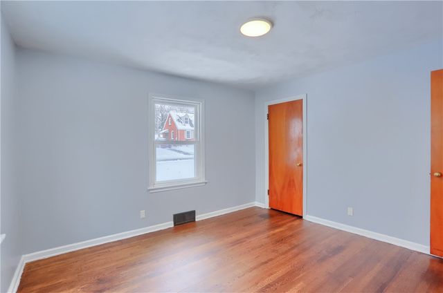 1704 Audley Ave, New Castle, PA 16105