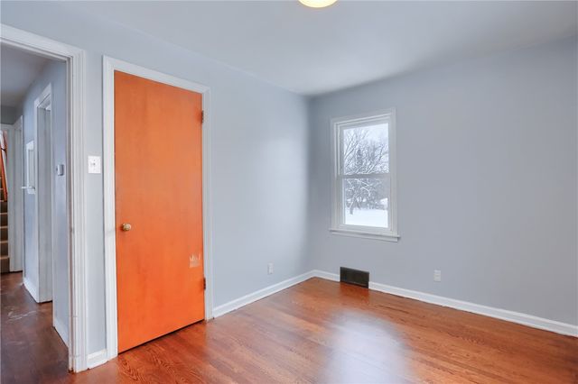 1704 Audley Ave, New Castle, PA 16105