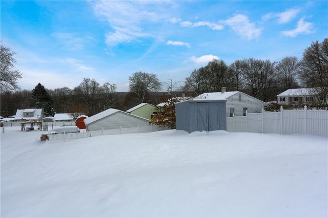 1704 Audley Ave, New Castle, PA 16105