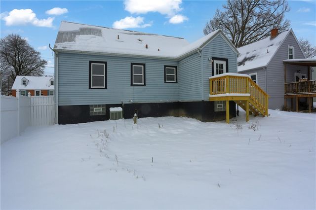 1704 Audley Ave, New Castle, PA 16105