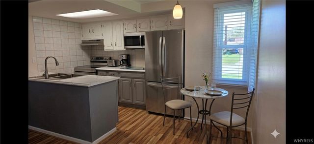 137 Columbia Parkway, West Seneca, NY 14224