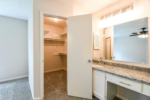 11911 Fallbrook Drive, Houston, TX 77065