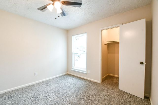 11911 Fallbrook Drive, Houston, TX 77065