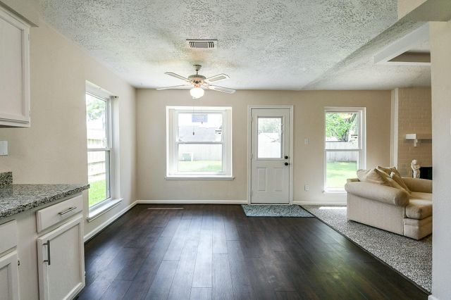 11911 Fallbrook Drive, Houston, TX 77065