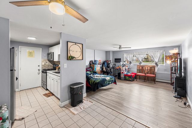 347 Pawtucket Blvd 3, Lowell, MA 01854