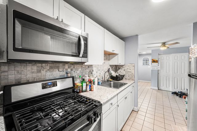 347 Pawtucket Blvd 3, Lowell, MA 01854