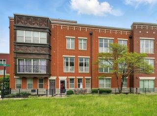 308 E 25TH Place, Chicago, IL 60616