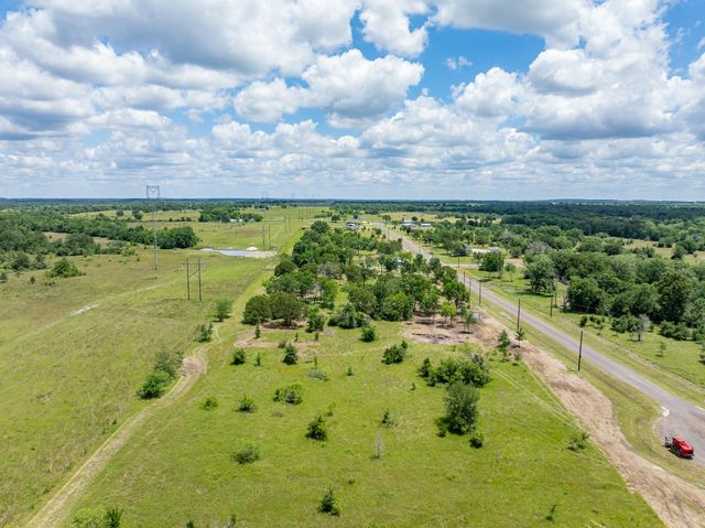 6593 Atakapan Trail, Bedias, TX 77831