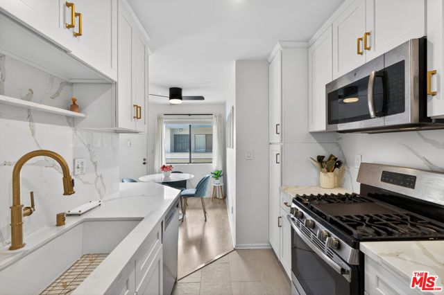 9313 National Boulevard 204, Los Angeles, CA 90034