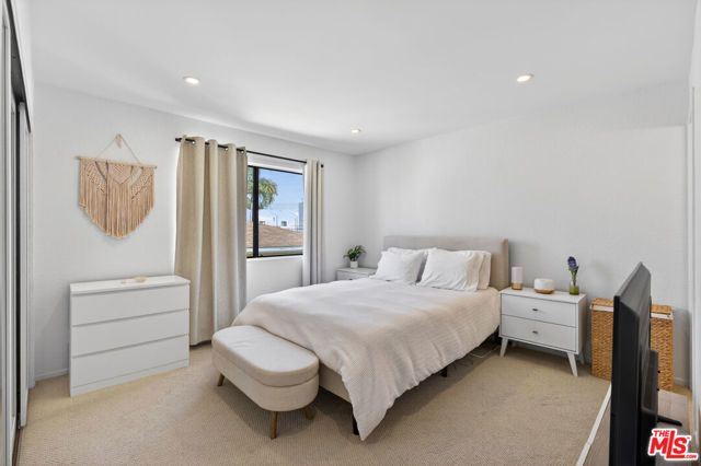 9313 National Boulevard 204, Los Angeles, CA 90034