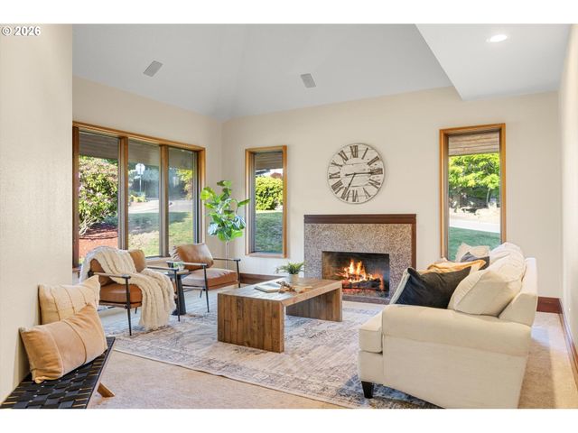 11220 Nw RIDGE Rd, Portland, OR 97229