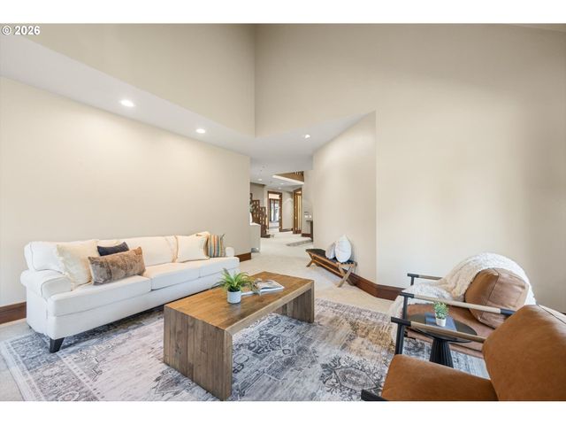 11220 Nw RIDGE Rd, Portland, OR 97229
