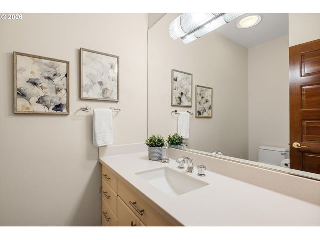 11220 Nw RIDGE Rd, Portland, OR 97229