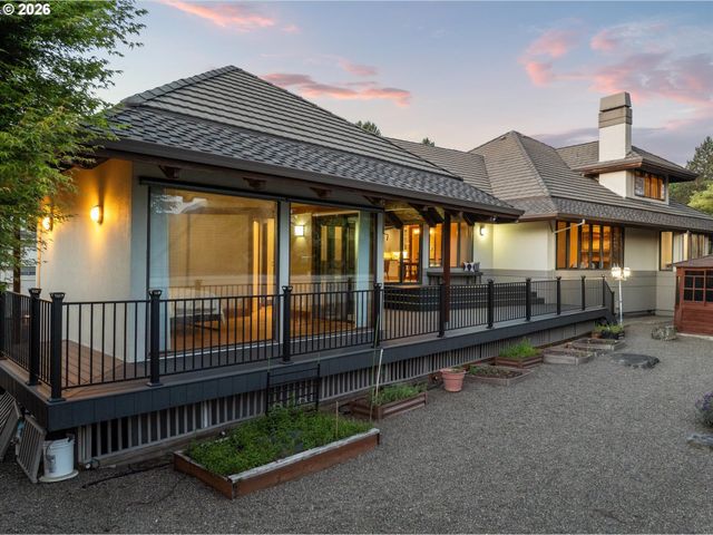 11220 Nw RIDGE Rd, Portland, OR 97229
