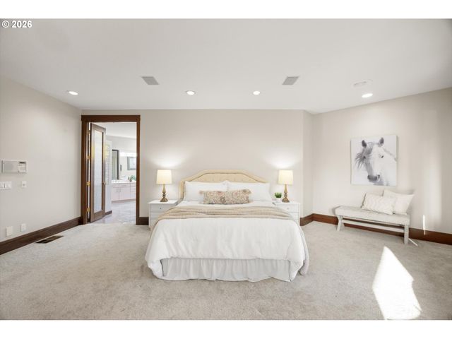 11220 Nw RIDGE Rd, Portland, OR 97229