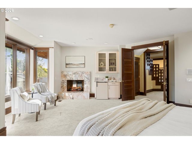 11220 Nw RIDGE Rd, Portland, OR 97229