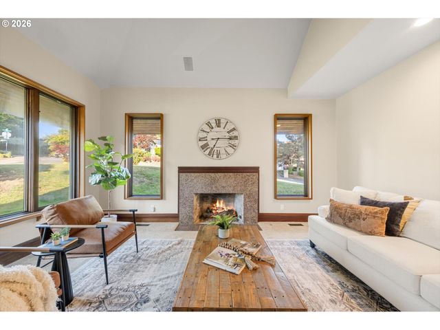 11220 Nw RIDGE Rd, Portland, OR 97229