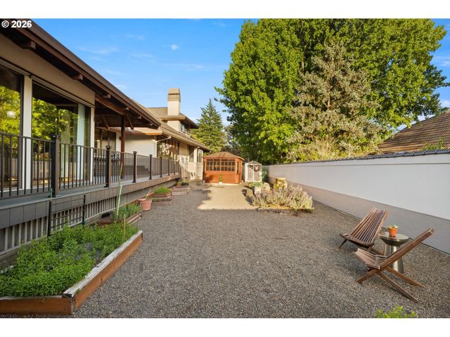 11220 Nw RIDGE Rd, Portland, OR 97229