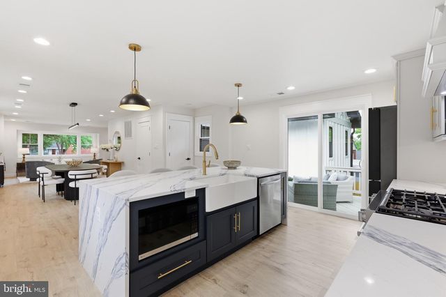 5940 4TH ST N, Arlington, VA 22203