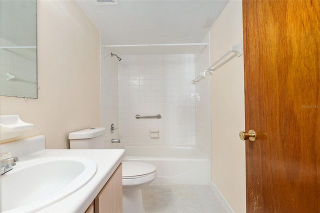 2360 SW ARCHER ROAD 706, Gainesville, FL 32608