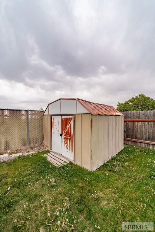 Image 52 of property listing at 4355 Greenwillow Lane, Idaho Falls, ID 83401