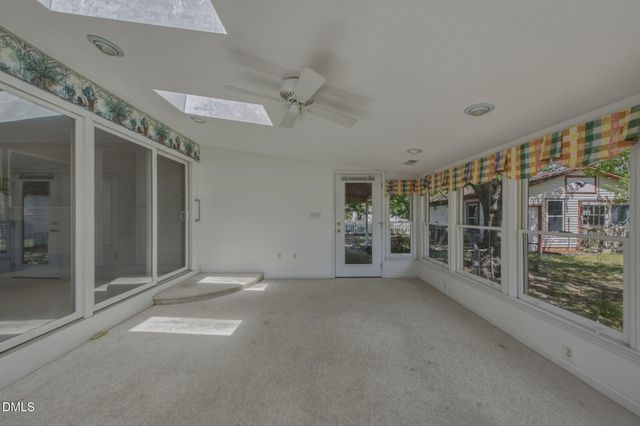 329 S Barbour Street, Clayton, NC 27520