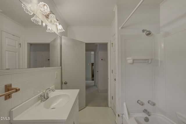 329 S Barbour Street, Clayton, NC 27520