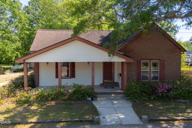 329 S Barbour Street, Clayton, NC 27520