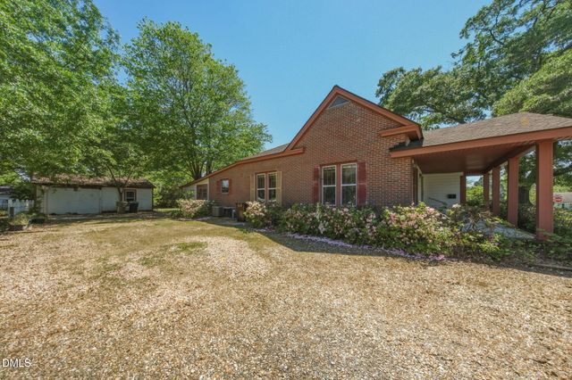 329 S Barbour Street, Clayton, NC 27520