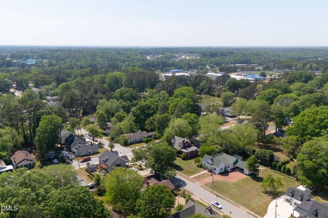 329 S Barbour Street, Clayton, NC 27520