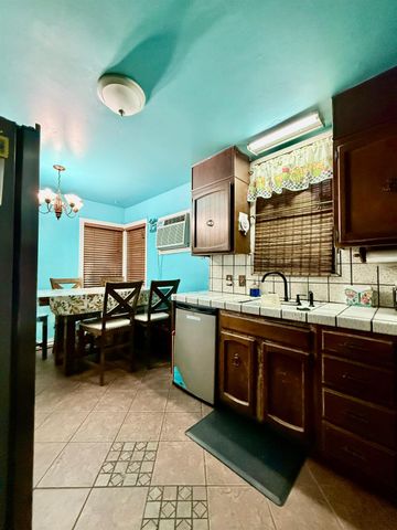 1215 Kingsley Ave, Stockton, CA 95203