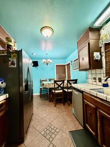 1215 Kingsley Ave, Stockton, CA 95203